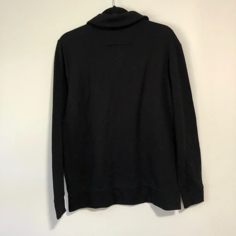 Banana Republic black men’s sweater large